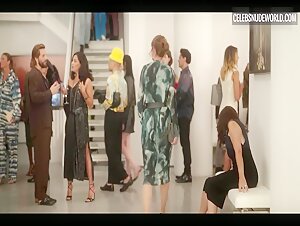 Hannah Chloe Kaplan butt, Nude scene in And Just Like That… (2021) 8