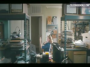 Hannah Einbinder Selfie, Sexy scene in Hacks (2021) 10