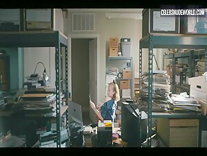 Hannah Einbinder Selfie, Sexy scene in Hacks (2021) 11