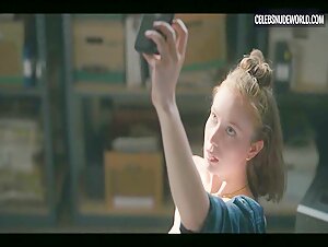 Hannah Einbinder Selfie, Sexy scene in Hacks (2021) 15