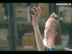 Hannah Einbinder Selfie, Sexy scene in Hacks (2021) 16