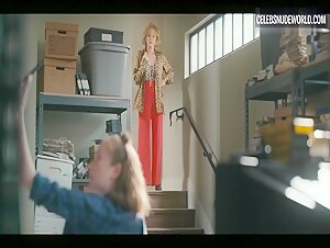 Hannah Einbinder Selfie, Sexy scene in Hacks (2021) 18