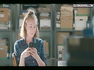 Hannah Einbinder Selfie, Sexy scene in Hacks (2021) 3