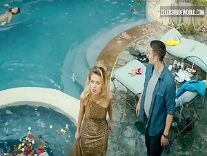 Weronika Rosati breasts, Nude scene in True Detective (2014-2024) 13