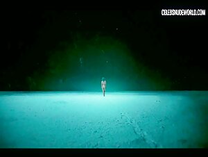 Aka Niviâna Nude, butt scene in True Detective (2014-2024) 20