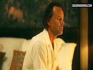 Aimée-Lou Wood Sexy, Bedroom scene in The White Lotus (2021-2025) 9