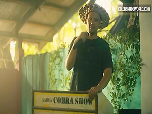 Aimée-Lou Wood Pokies, Sexy scene in The White Lotus (2021-2025) 12