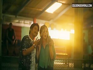 Aimée-Lou Wood Pokies, Sexy scene in The White Lotus (2021-2025) 14