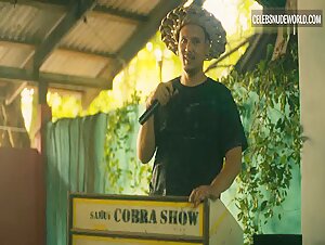 Aimée-Lou Wood Pokies, Sexy scene in The White Lotus (2021-2025) 16