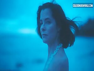 Parker Posey Beach, Sexy scene in The White Lotus (2021-2025) 11
