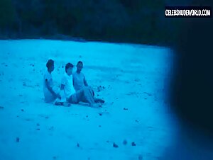 Parker Posey Beach, Sexy scene in The White Lotus (2021-2025) 12