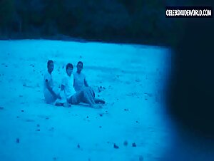 Parker Posey Beach, Sexy scene in The White Lotus (2021-2025) 16