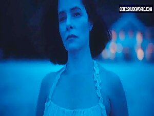 Parker Posey Beach, Sexy scene in The White Lotus (2021-2025)