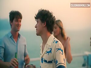 Aimée-Lou Wood, Charlotte Le Bon Sexy, bikini scene in The White Lotus (2021-2025) 8