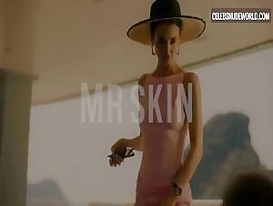 Charlotte Le Bon, Praiya Suandokmai bikini, Sexy scene in The White Lotus (2021-2025) 10