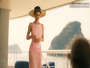 Charlotte Le Bon, Praiya Suandokmai bikini, Sexy scene in The White Lotus (2021-2025) 8