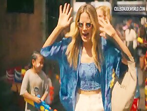 Michelle Monaghan, Carrie Coon, Leslie Bibb Pokies, Blonde scene in The White Lotus (2021-2025) 11