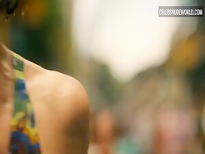 Michelle Monaghan, Carrie Coon, Leslie Bibb Pokies, Blonde scene in The White Lotus (2021-2025) 15