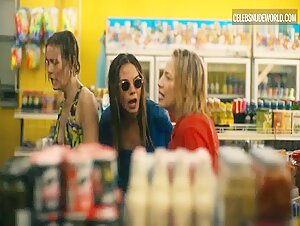 Michelle Monaghan, Carrie Coon, Leslie Bibb Pokies, Blonde scene in The White Lotus (2021-2025) 17