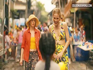Michelle Monaghan, Carrie Coon, Leslie Bibb Pokies, Blonde scene in The White Lotus (2021-2025) 6