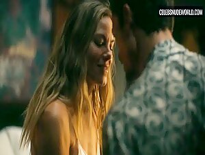 Michelle Monaghan Sexy, underwear scene in The White Lotus (2021-2025) 10