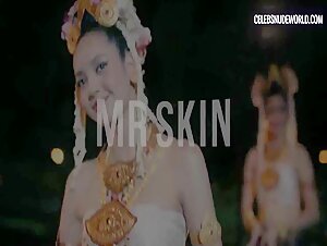 LISA Dancing, Pokies scene in The White Lotus (2021-2025) 11