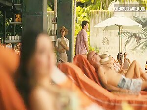 Aimée-Lou Wood, Charlotte Le Bon bikini, Sexy scene in The White Lotus (2021-2025) 20