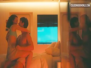 Charlotte Le Bon underwear, Sexy scene in The White Lotus (2021-2025) 1