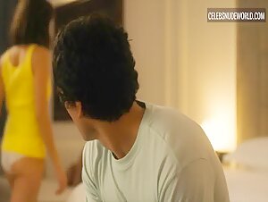 Aubrey Plaza Nude, breasts scene in The White Lotus (2021-2025) 12