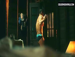 Carrie Coon butt, Nude scene in The White Lotus (2021-2025) 16