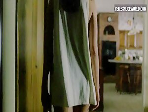 Michelle Monaghan underwear, Sexy scene in True Detective (2014-2024) 3