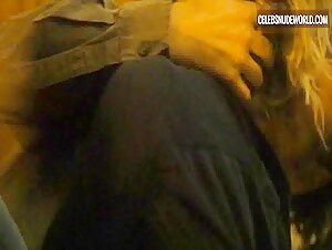 Rachel McAdams Midriff, Sexy scene in True Detective (2014-2024) 8