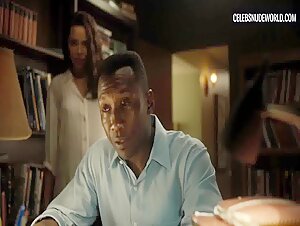 Carmen Ejogo Brunette, Sexy scene in True Detective (2014-2024) 12