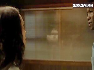 Carmen Ejogo Brunette, Sexy scene in True Detective (2014-2024) 16
