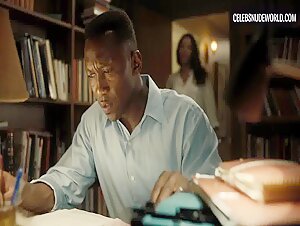 Carmen Ejogo Brunette, Sexy scene in True Detective (2014-2024) 3