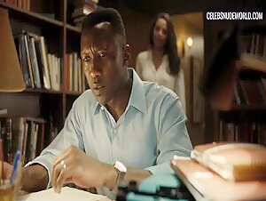 Carmen Ejogo Brunette, Sexy scene in True Detective (2014-2024) 4