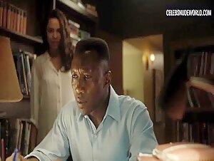 Carmen Ejogo Brunette, Sexy scene in True Detective (2014-2024) 9