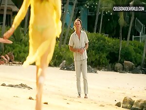 Aimée-Lou Wood thong, bikini scene in The White Lotus (2021-2025) 8