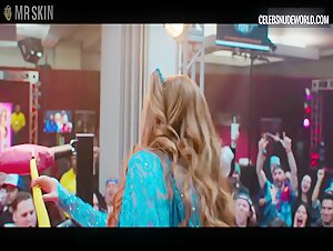 Nicole Kidman Wrestler, Wrestling scene in Margo's Got Money Troubles (2026) 5
