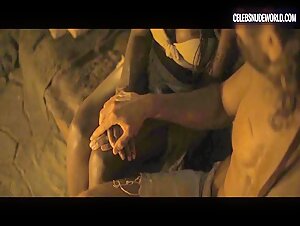 Tenika Davis underwear, Sexy scene in Spartacus: House of Ashur (2025) 16