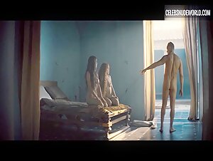 Jamaica Vaughan, Ivana Baquero butt, bush scene in Spartacus: House of Ashur (2025) 13