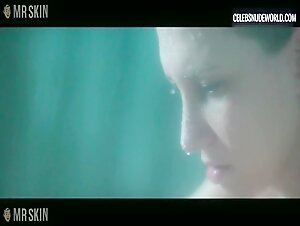 Lorena Comparato breasts, Nude scene in Elize: Shadows of a Woman (2026) 4