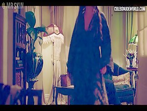 Florence Pugh Nude, Butt in East of Eden (2026) 12