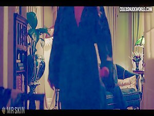 Florence Pugh Nude, Butt in East of Eden (2026) 13