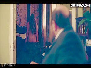 Florence Pugh Nude, Butt in East of Eden (2026) 16