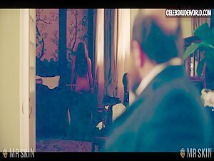 Florence Pugh Nude, Butt in East of Eden (2026) 18