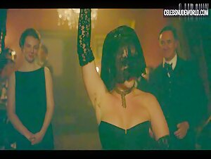 Florence Pugh Sexy, Stripper in East of Eden (2026) 1