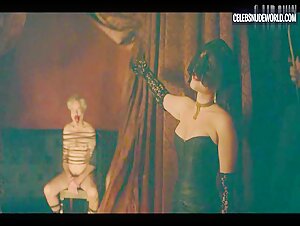 Florence Pugh Sexy, Stripper in East of Eden (2026) 15