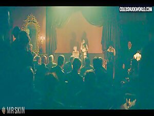 Florence Pugh Sexy, Stripper in East of Eden (2026) 19