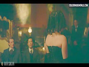 Florence Pugh Sexy, Stripper in East of Eden (2026) 6